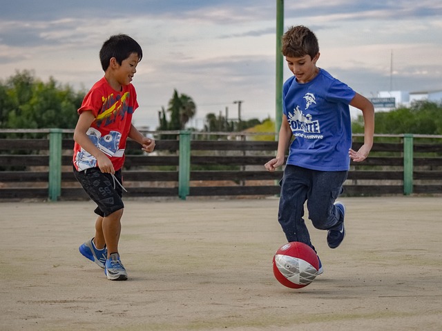 以军撤出后黎南部居民返家：家园被毁 但生活继续.